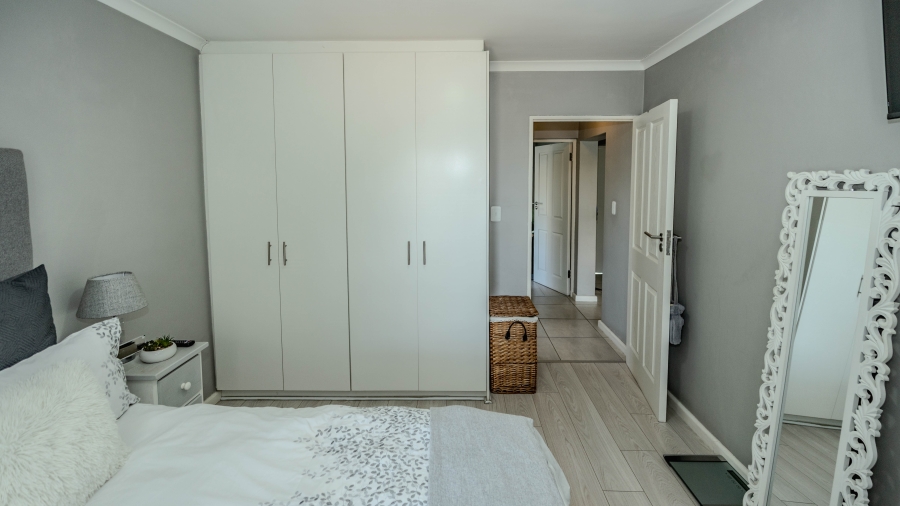 2 Bedroom Property for Sale in Silver Oaks Western Cape